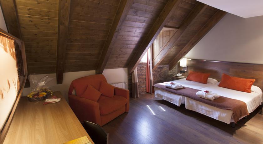 Nubahotel Vielha Ngoại thất bức ảnh
